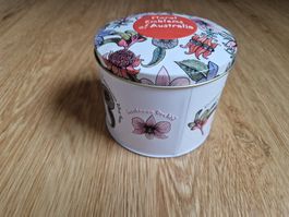 Metalldose aus Australien mit Blumen mehrfarbig