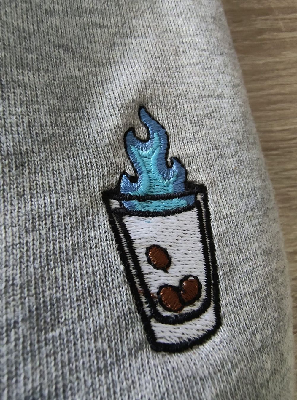 Pullover & Sweatshirts: Bio-Baumwoll Pullover | Fashion Drinks | Sambuca – Neu (gemäss Beschreibung) aus Thun von cel_f7x7
