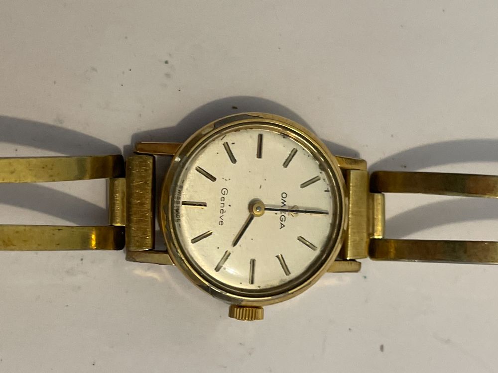 Montre Femme Omega De Ville Mécanique – Boîtier Plaqué Or, Bracelet Cuir