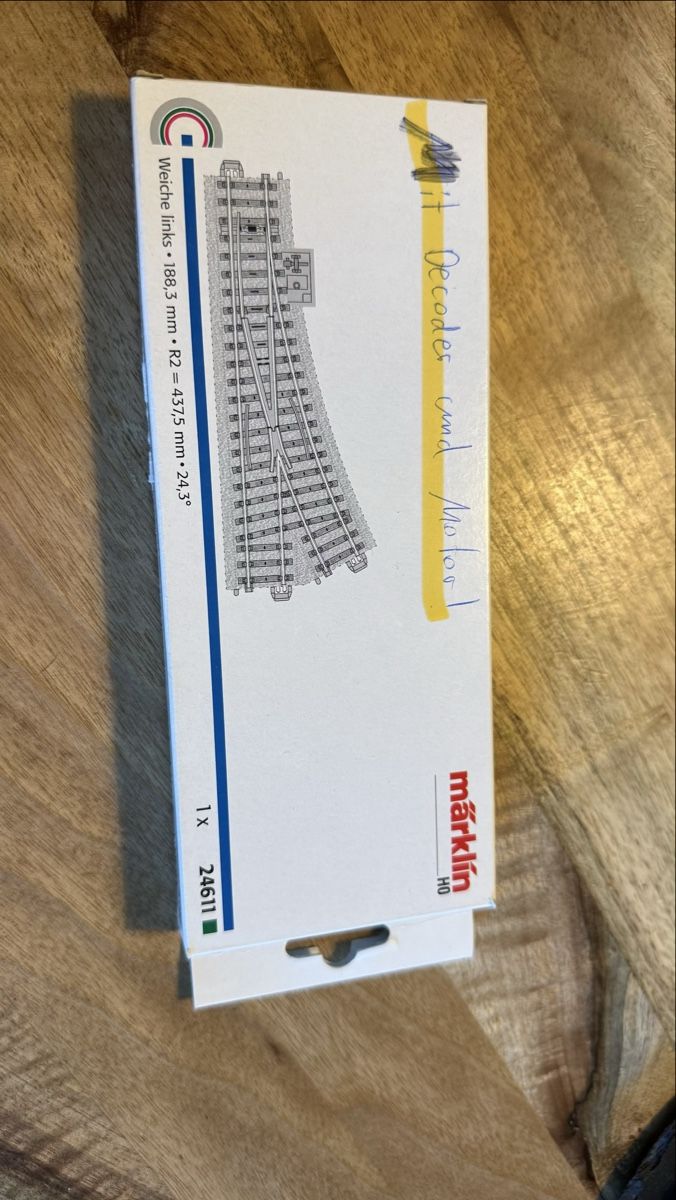 Märklin Modellini di ferrovie: Märklin H0 Weiche links 24611 mit Decoder und Motor!!! – Nuovo (secondo la descrizione) da Zürich venduto da ainoa 1