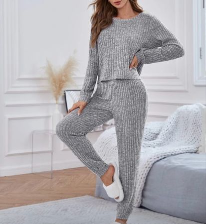 Grauer Pyjama, Loungewear, Schlafanzug - Grösse S