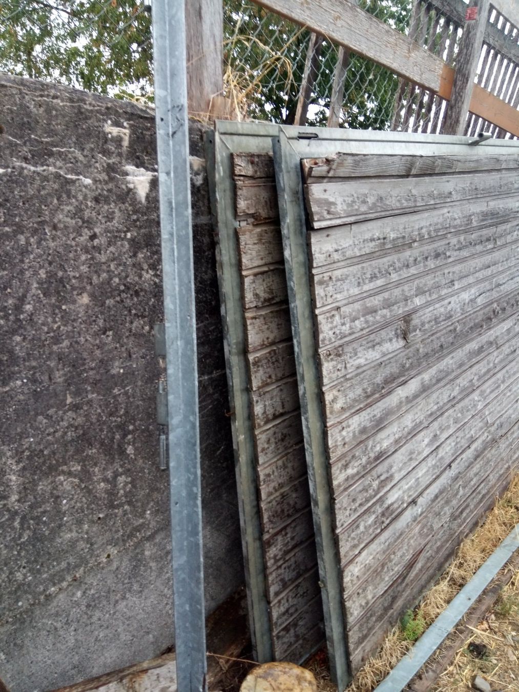 Porte: Holztor mit Metallrahmen – Difettoso da Endingen venduto da joe_xp29 5