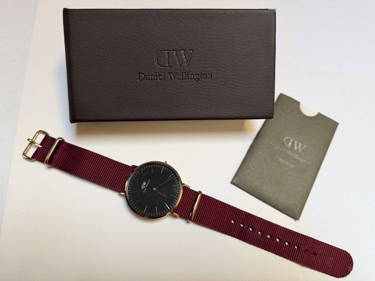 Daniel Wellington Uhren: Montre Daniel Wellington – Gebraucht aus Founex von Hyrienne 2