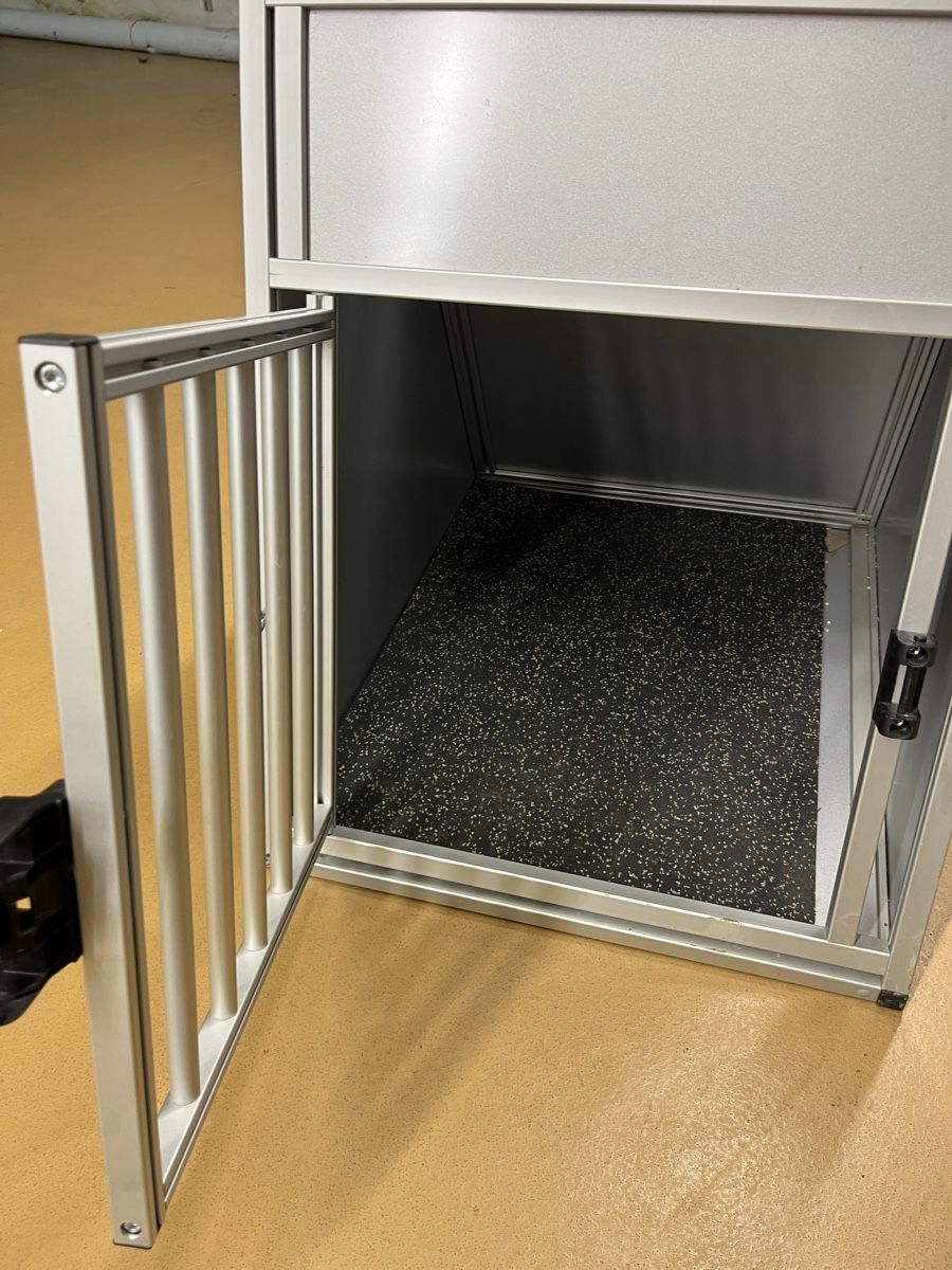 Gabbie, trasporto & Sicurezza: Hundetransportbox – Usato da Reigoldswil venduto da leonie.18 6