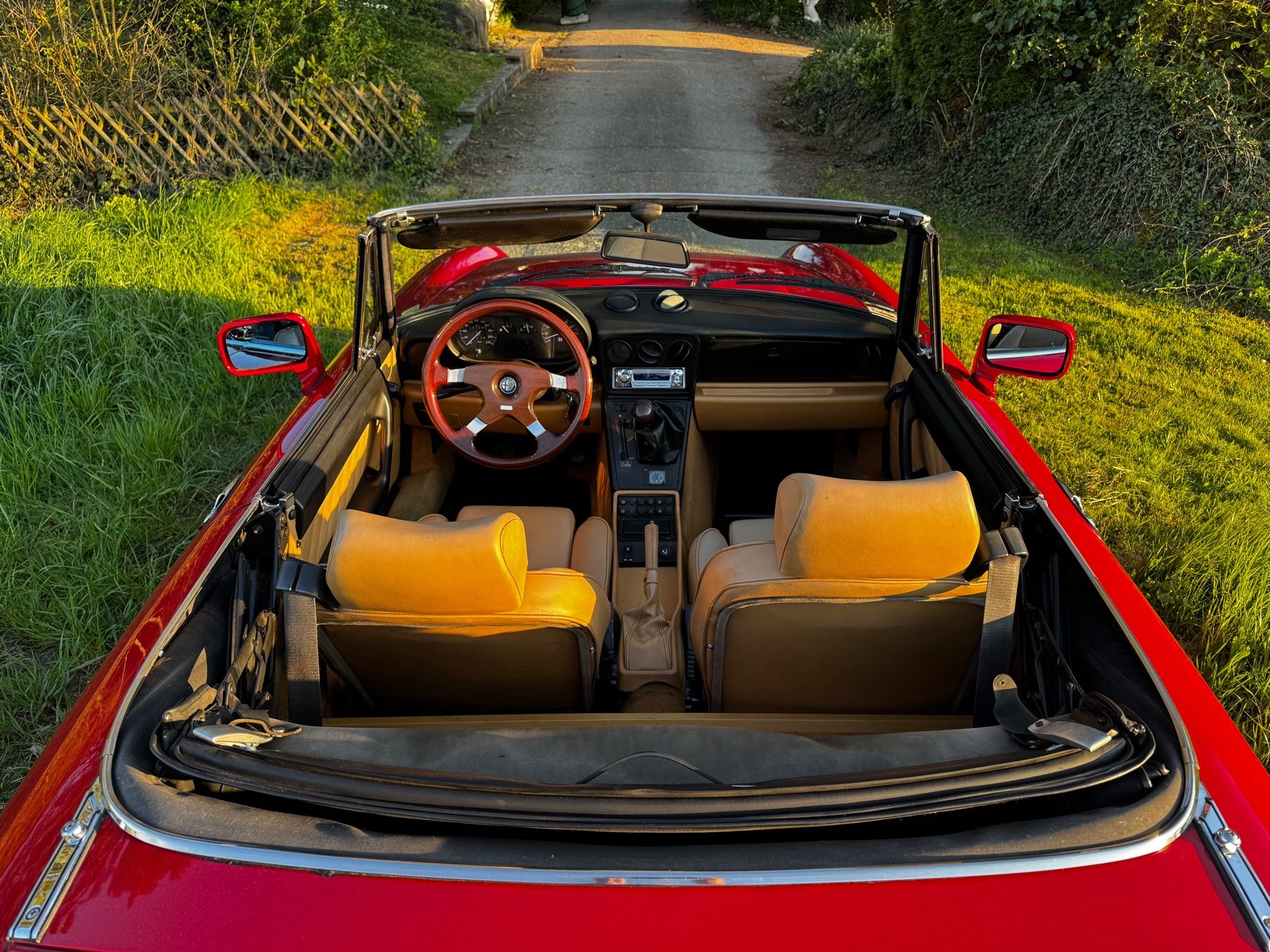 Alfa Romeo Automobili: 1990 Alfa Romeo Spider 2.0 ab MFK – Usato da Lommis venduto da Seadoo 2