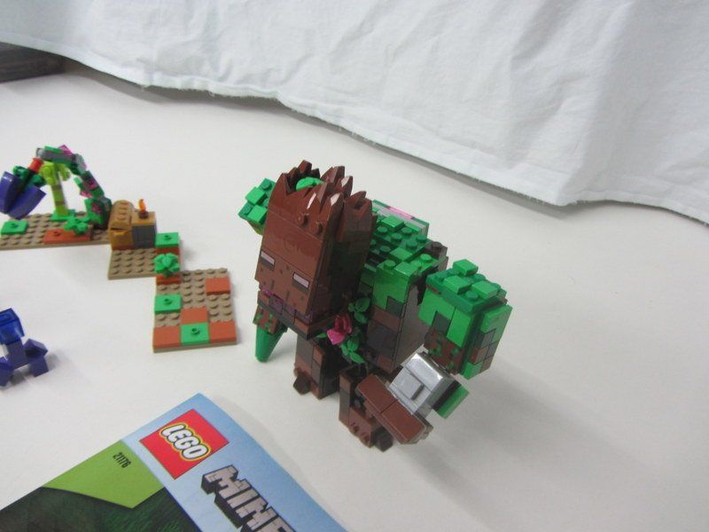 Lego Kit di costruzioni: LEGO Minecraft 21176 " The Jungle Abomination " – Usato da Kreuzlingen venduto da Han-Solo-68 8