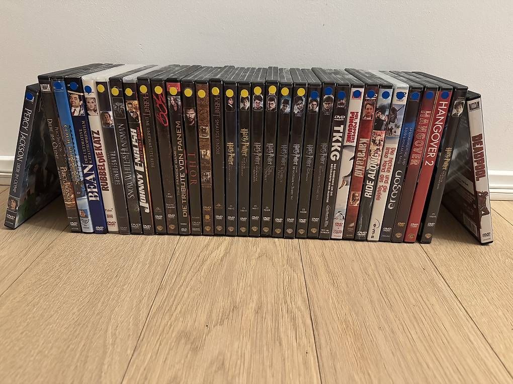 Tous les DVDs: 32 DVDs – D'occasion à Bad Ragaz par Andrin.steinbacher 1