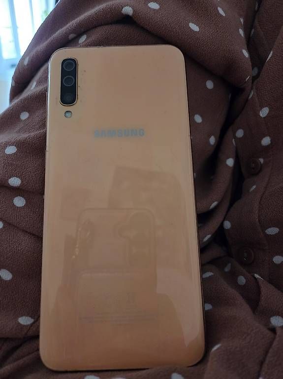 Telefoni cellulari / Smartphones: Samsung Galaxy A50 – Usato da Belp venduto da peppelino