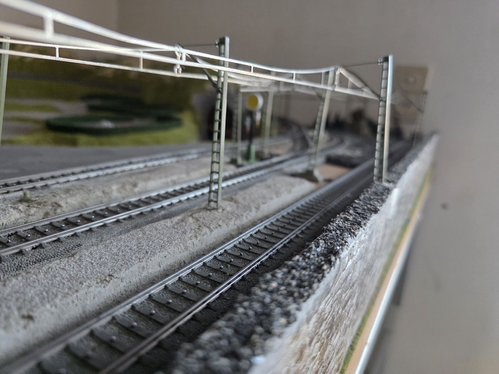 Modellini di ferrovie: H0 Modelleisenbahn anlage – Usato da Müllheim Dorf venduto da Mowag731 3