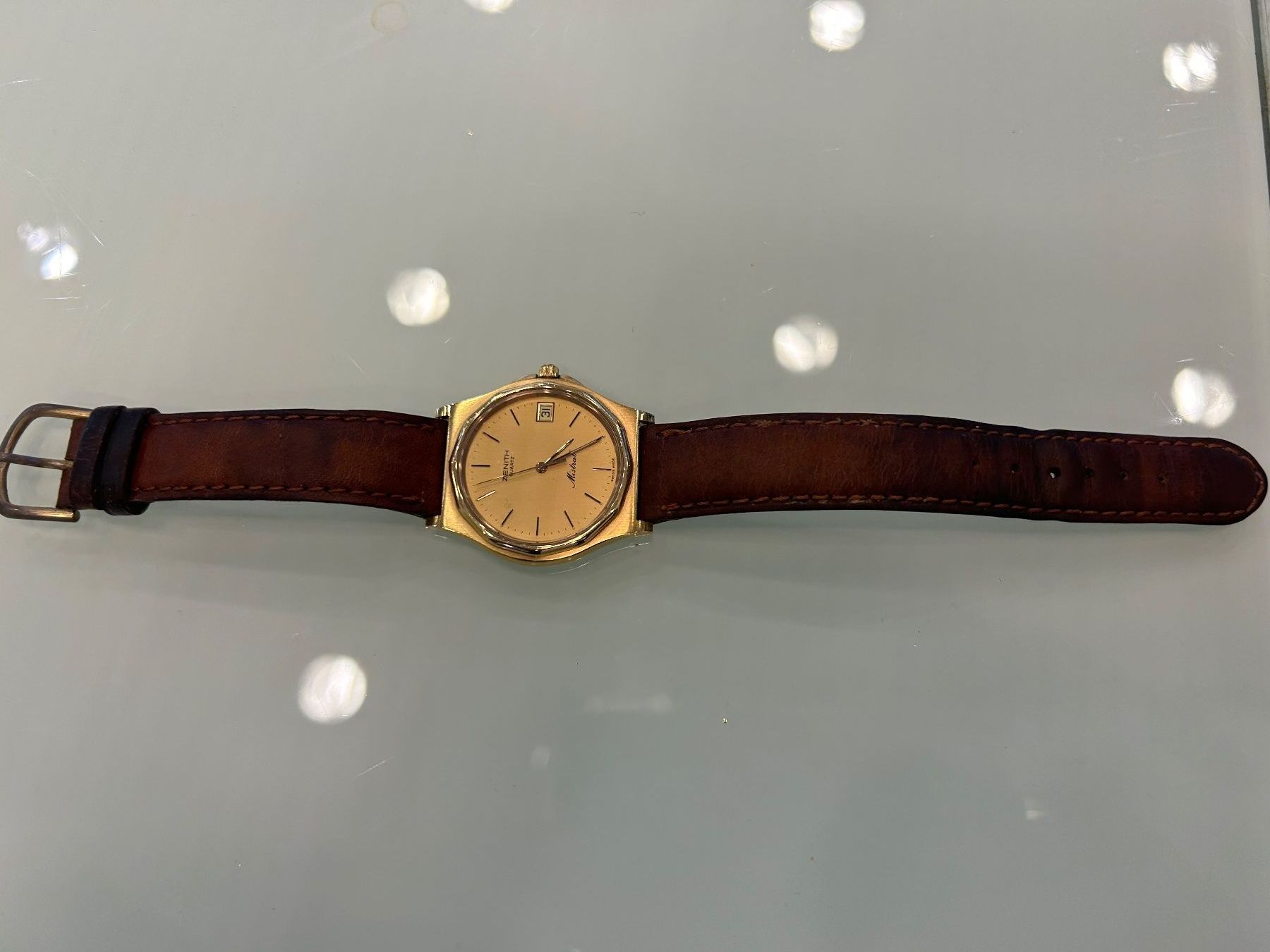 Zenith Orologi: ZENITH Herrenuhr läuft, – Usato da herisau venduto da hb_gold