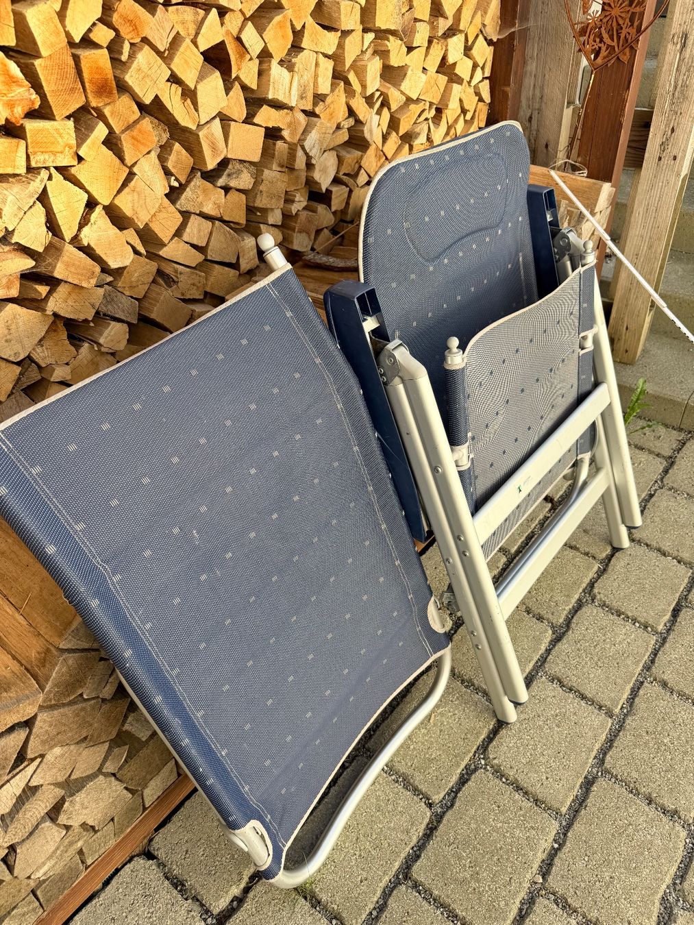 Sedie: 2 Stück Campingstühle blau – Usato da Teufen AR venduto da yle_Im8x 4