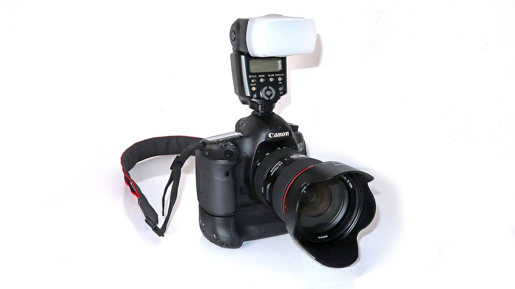 Canon Appareil photo: Canon EOS 5D Mark III Digitalkamera mit Objektiv und Blitz – D'occasion à Uster par Mruedis 6