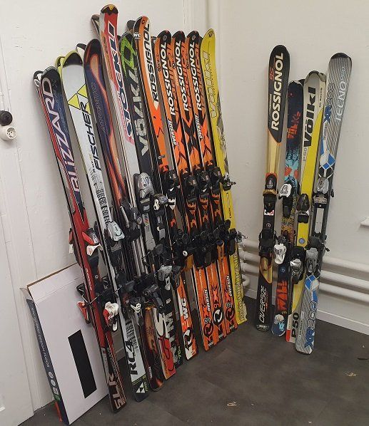 Sci: 38 Paar Ski im Paket – Usato da Grabs venduto da VUK10 2