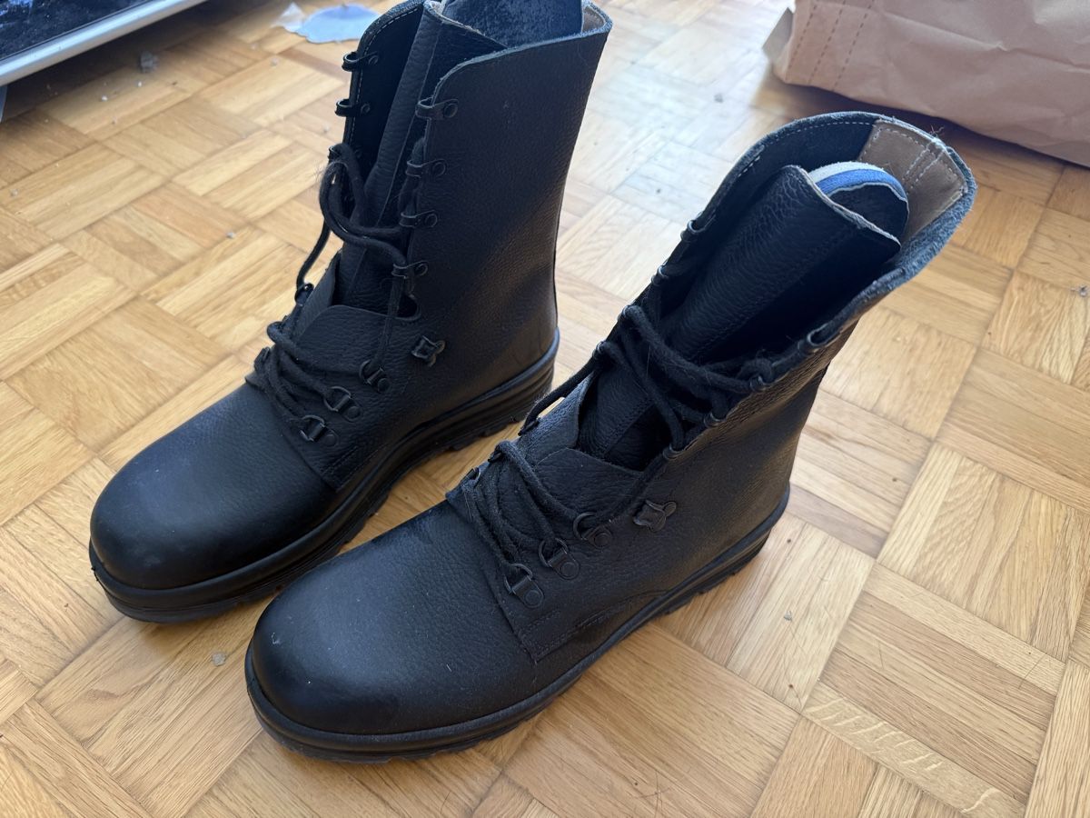 Schweizer Armee Scarpe da uomo: Kampfstiefel 90 Schweizer Militär Gr. 47.5 – Nuovo (secondo la descrizione) da Schaffhausen venduto da dus_lc57 1