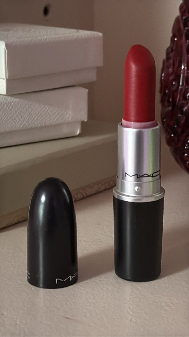 Mac Cosmetics Maquillage: MAC Lippenstift verschiedene Farben  – D'occasion à Netstal par Queen37 3