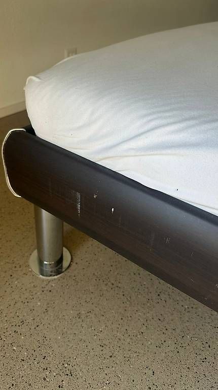 Letti: Bettgestell inkl. Lattenrost 140x200 – Usato da Dübendorf venduto da yan1324658798 3