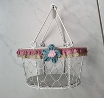 Dekokorb mit Henkel Vintage weiss rosa