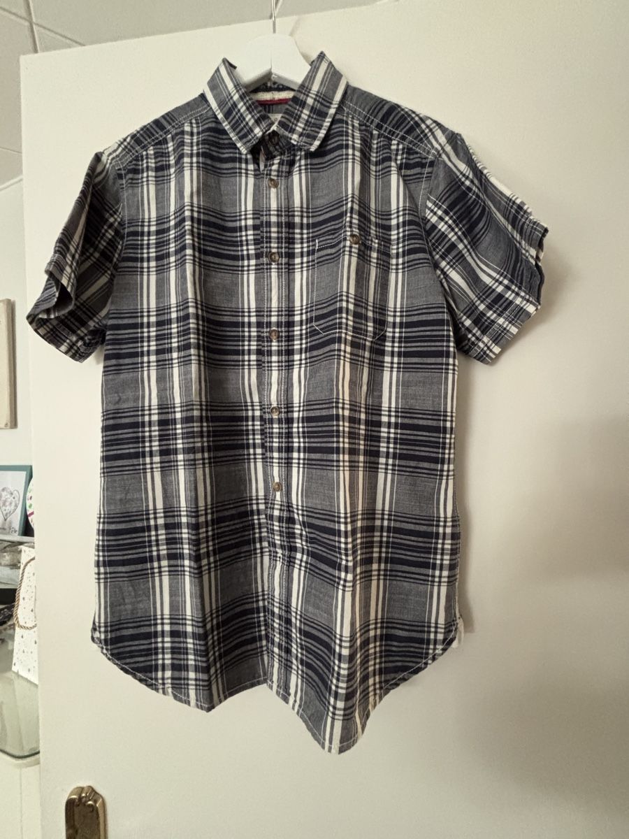 Esprit Hemden: Chemise Esprit taille S/M – Gebraucht aus Dombresson von feline_ne 2
