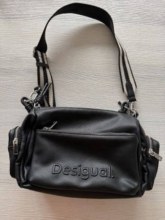 Schwarze Desigual Handtasche