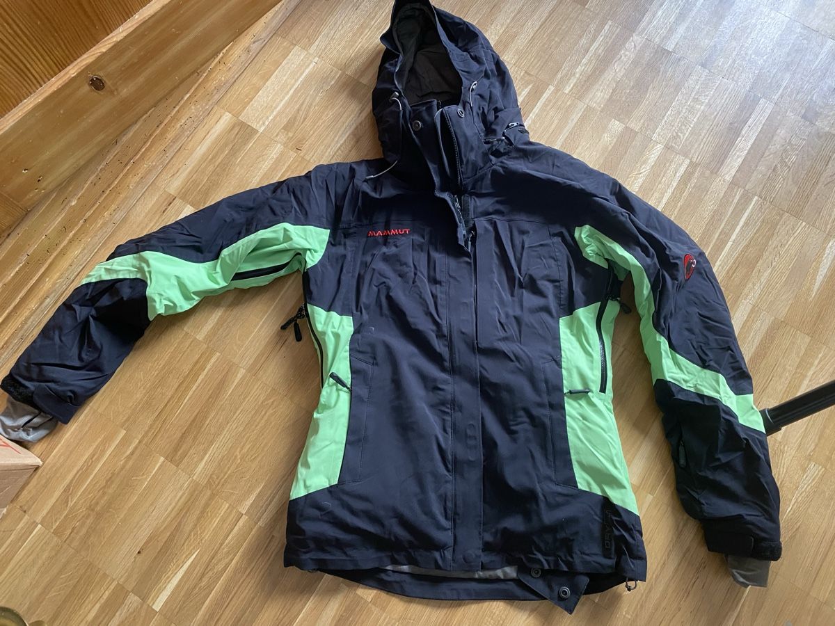 Mammut Jacken: Mammut Ski-/Winterjacke Gr. XS – Gebraucht aus Muri AG von sonneblueme10