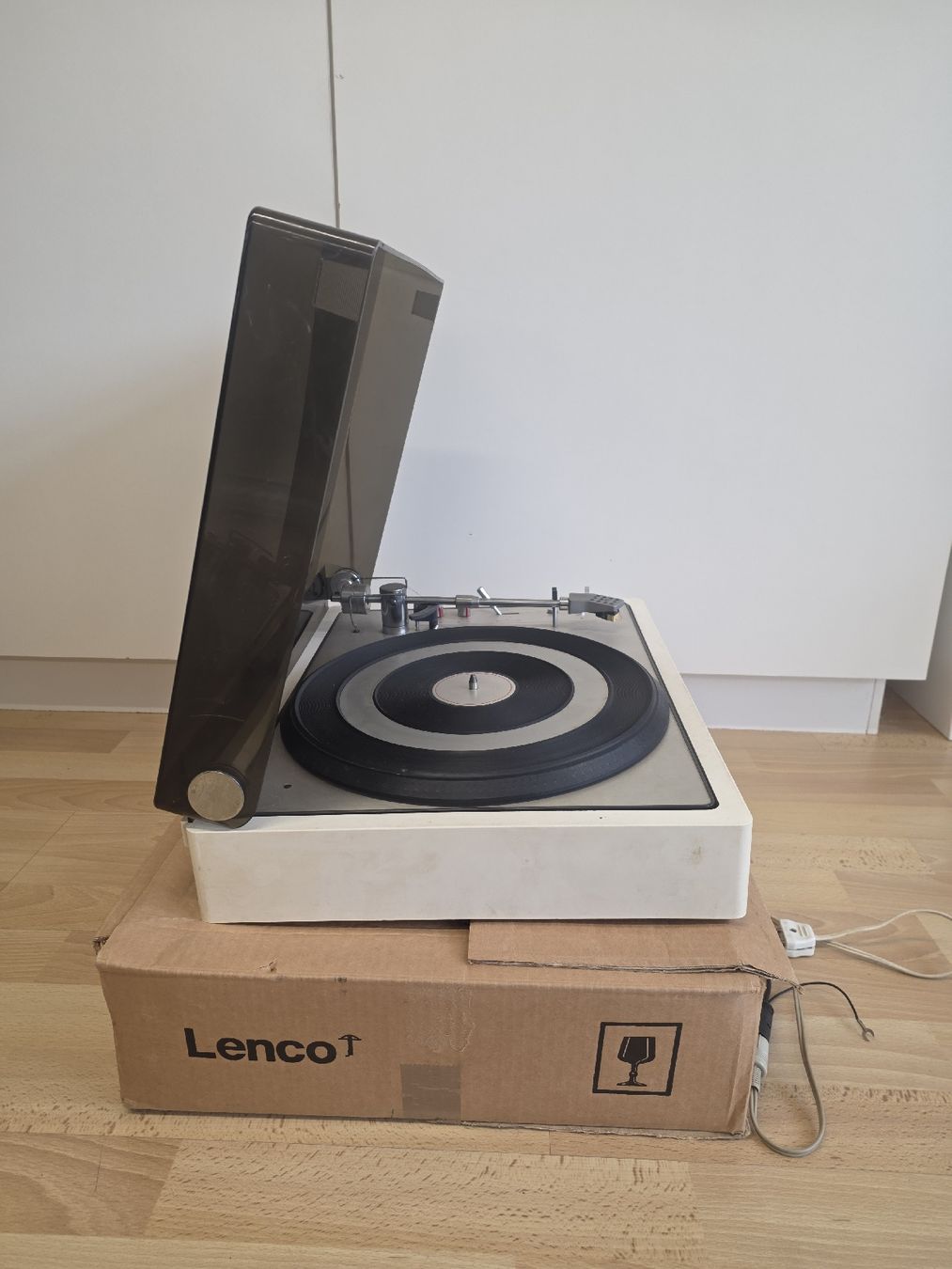 Lenco Giradischi: Lenco L85 Plattenspieler mit Originalkarton – Usato da Rieden AG venduto da RuvensBrocki 3