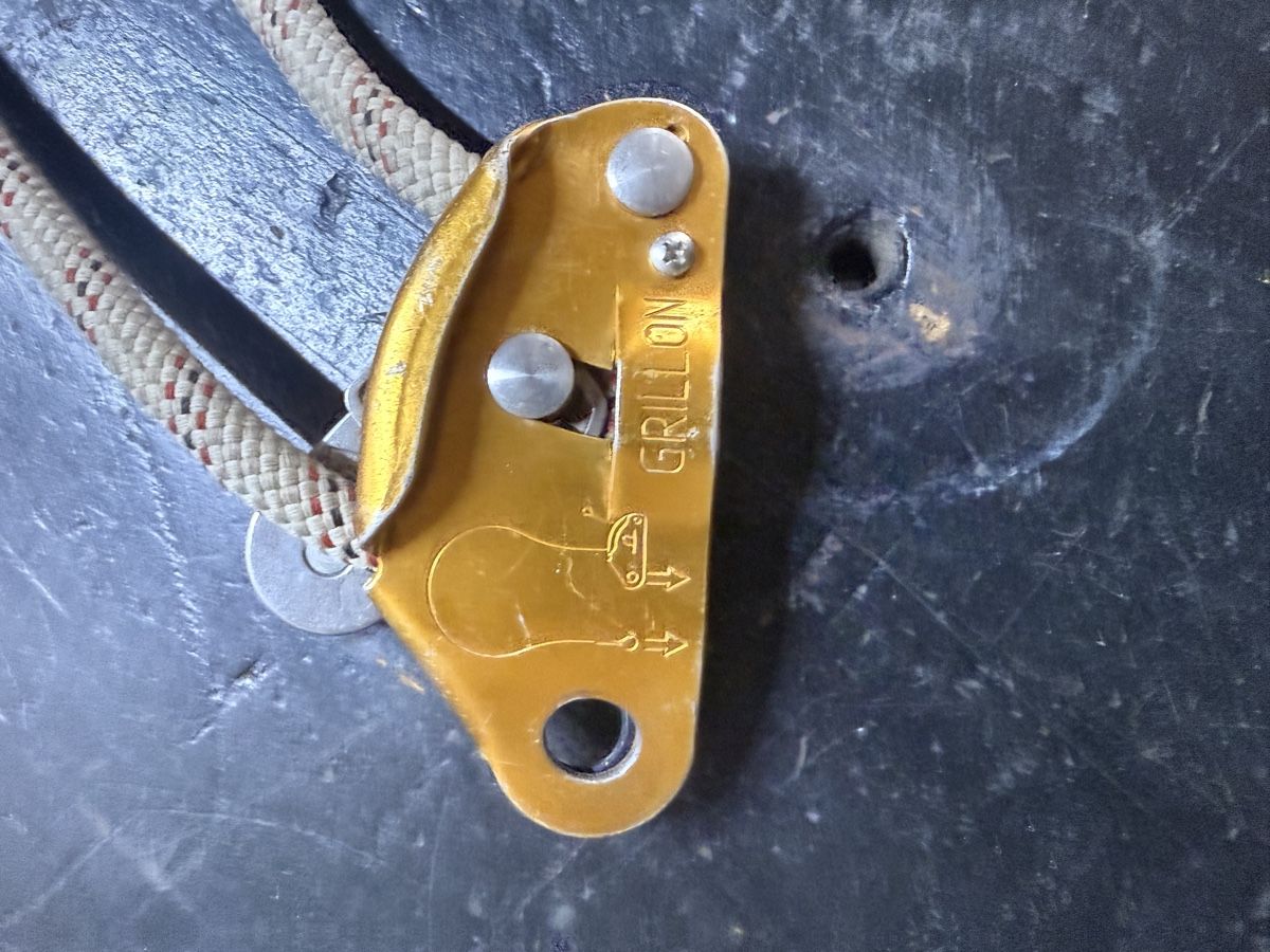 Attrezzatura da arrampicata: Petzl grillon avec longe – Usato da Choex venduto da Adri27000 1