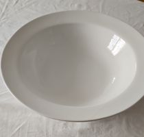 Grosse weisse Spaghettischüssel