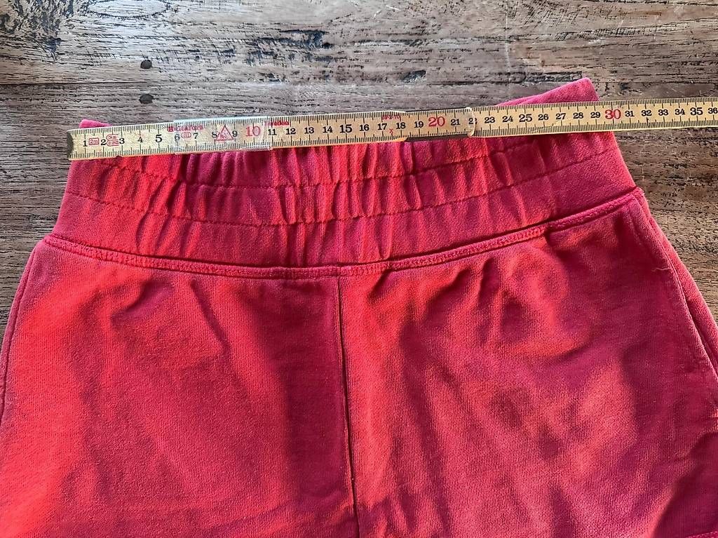 H&M Pantaloni: Shorts von H&M_Rot_Gr. XS. – Usato da Zürich venduto da Sunnyflower97 4