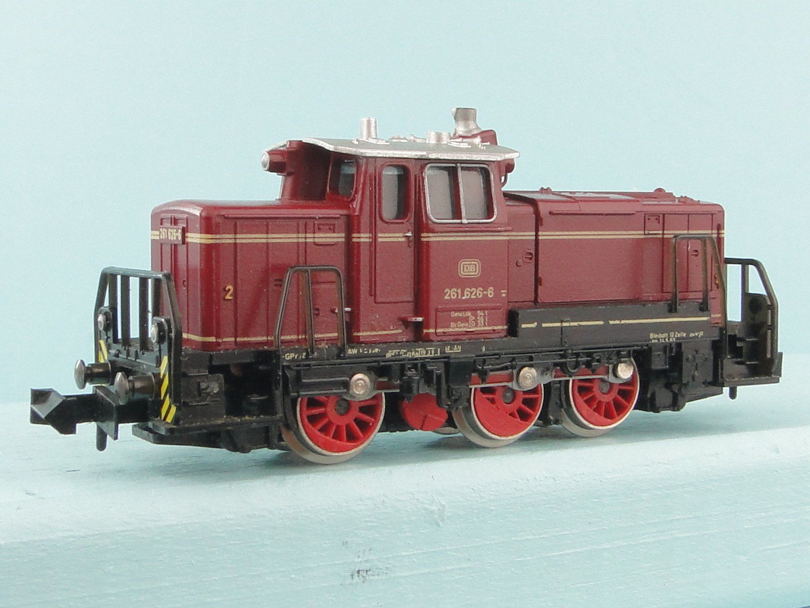 Trix Modelleisenbahnen: Minitrix DB BR 261 – Gebraucht aus Bülach von cann11