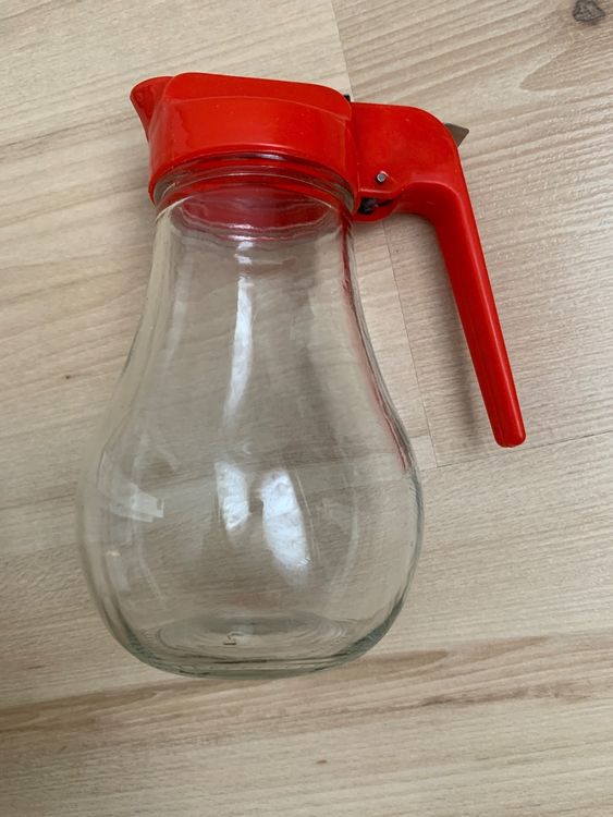 Sossenspender oder Milchspender 2