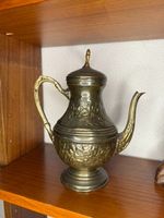 Orientalische Messing-Kaffeekanne