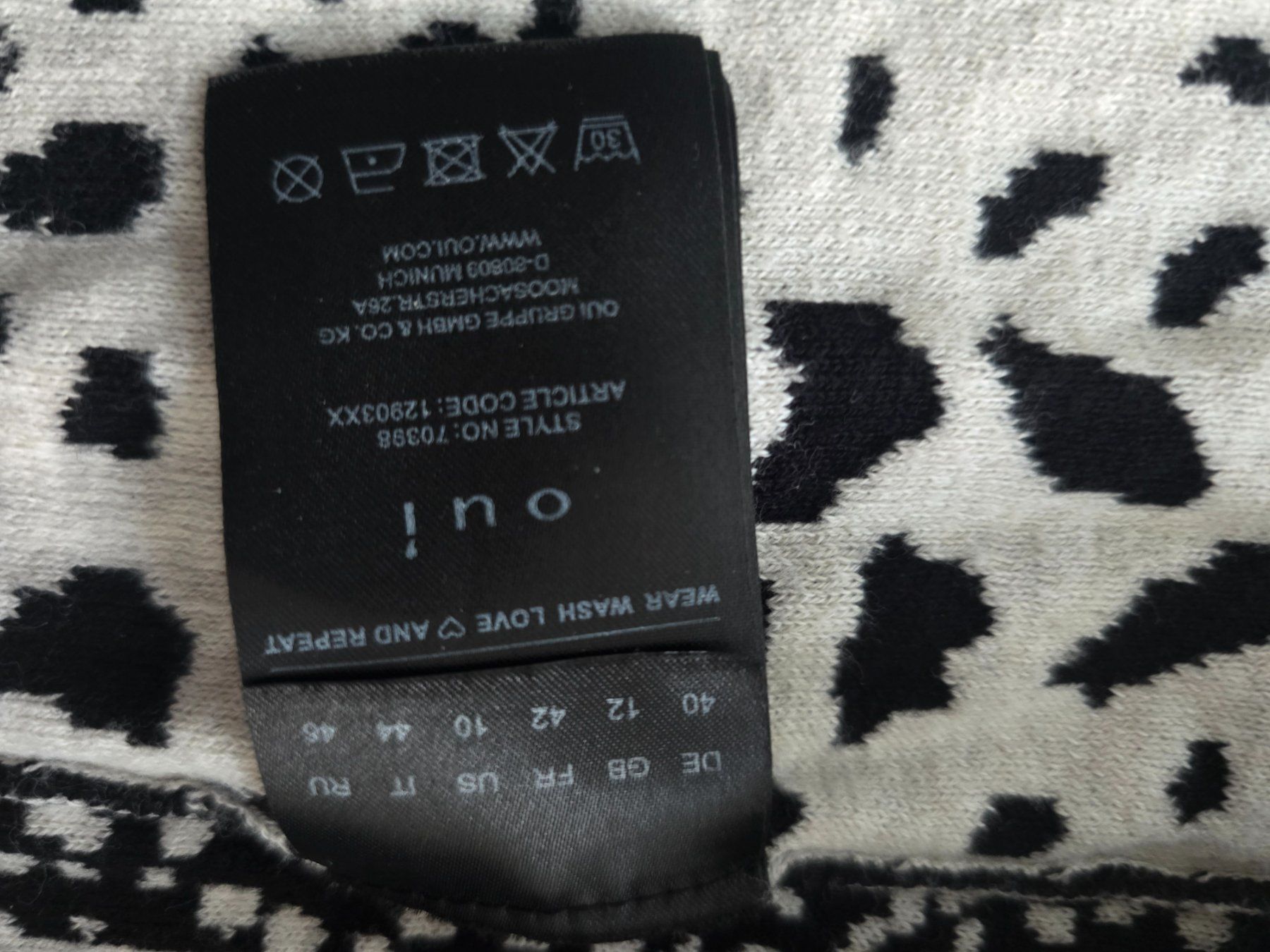 Jacken: Qui Schwarze Strickjacke mit Muster,Top! – Gebraucht aus Laufenburg von may_r2st 4