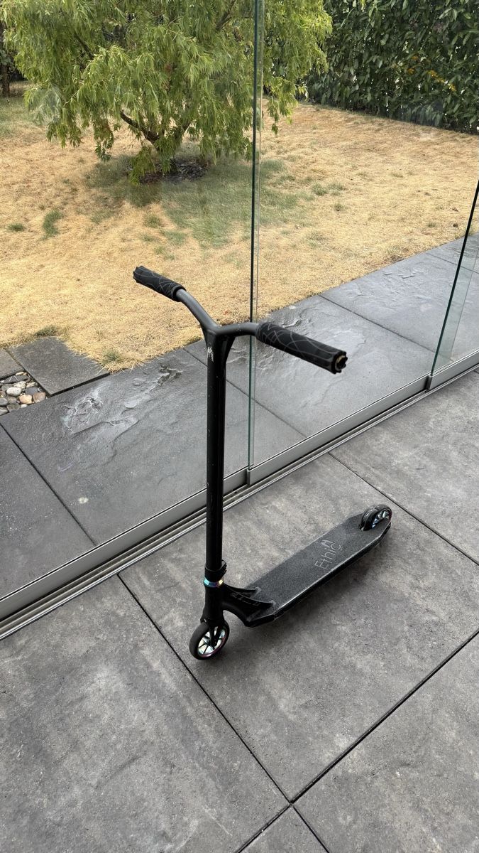 Kickboard: Ethic DTC Erawan V1 Stunt Scooter Black – Gebraucht aus Zofingen von mps.simon