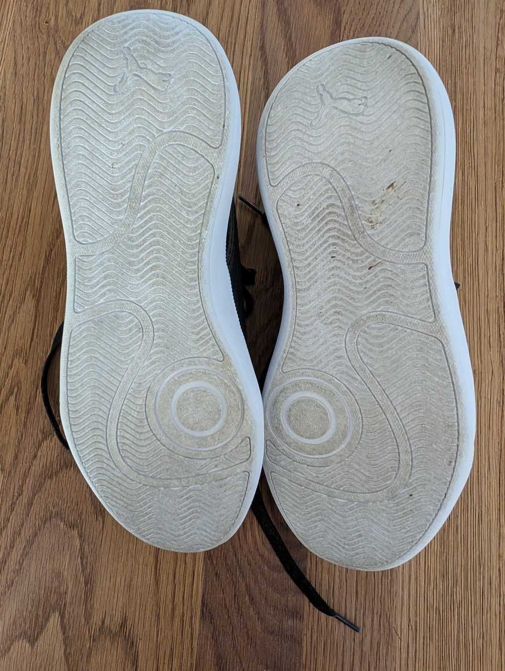 Puma Damenschuhe: schwarze Puma Schuhe Gr 39 – Gebraucht aus Innerberg von fauna33 1