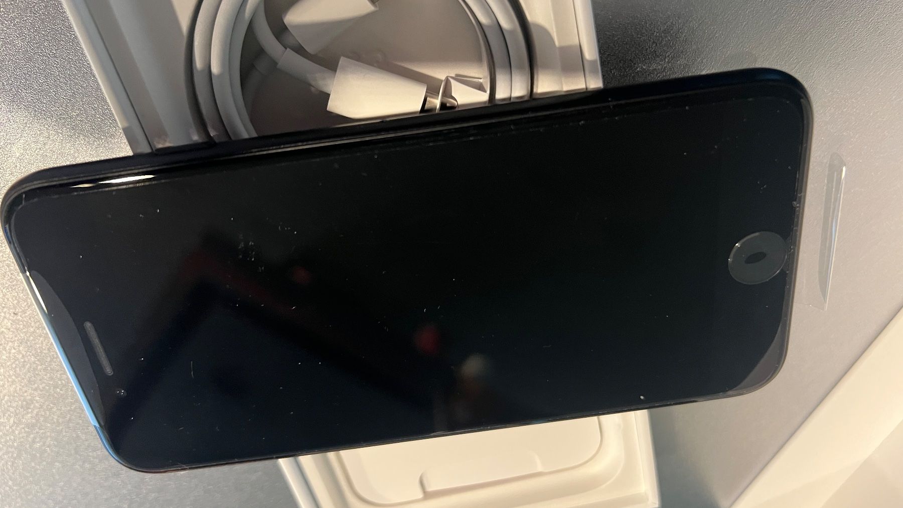 Apple Portables: iPhone SE A2296 (2020) – Neuf avec emballage d'origine à Uster par Ixus63 4