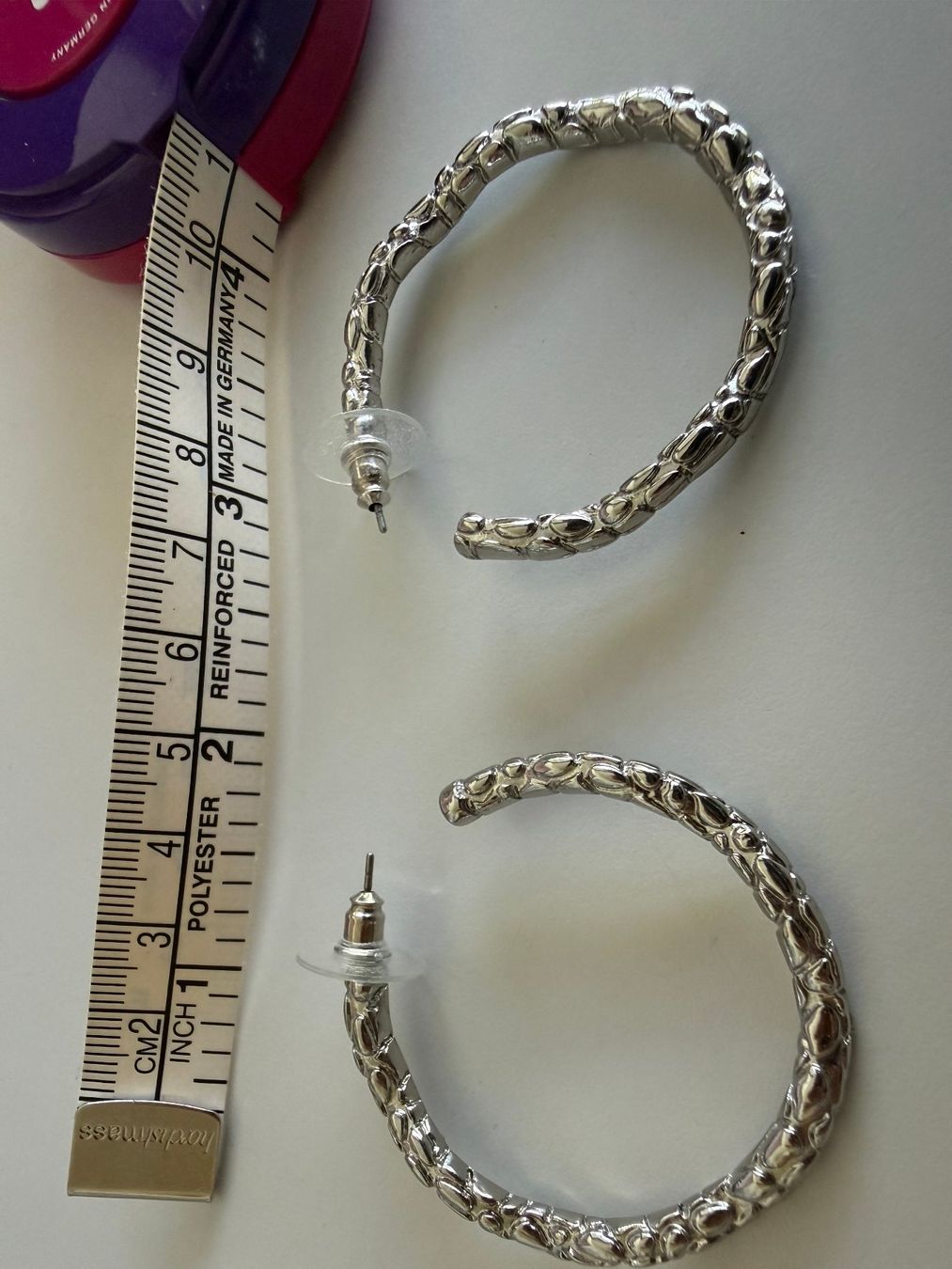 Orecchini pendenti & Orecchini a lobo: Ohrringe Modeschmuck Stecker 4.5 cm – Nuovo (secondo la descrizione) da Kirchdorf AG venduto da coco123