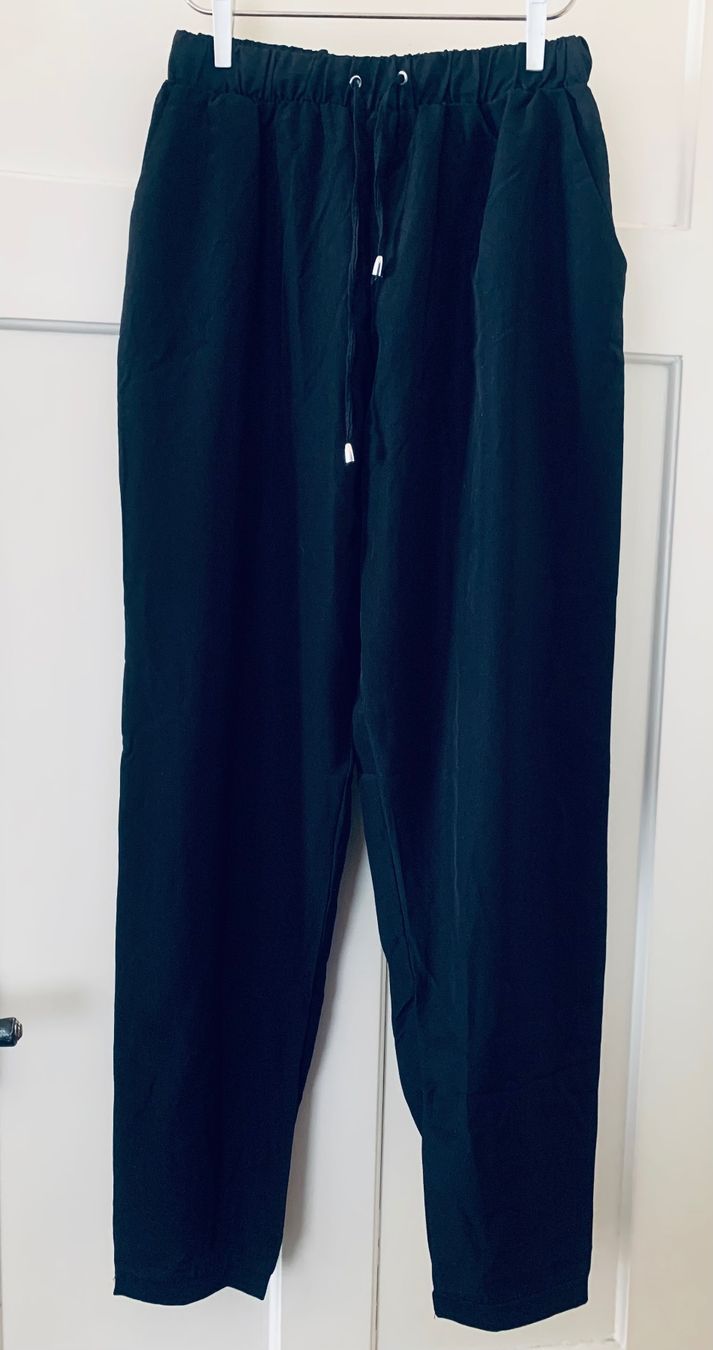 Pantaloni: Sommerhose, Gr. XS-S, NEU – Nuovo (secondo la descrizione) da Bern venduto da Flora.Sonea
