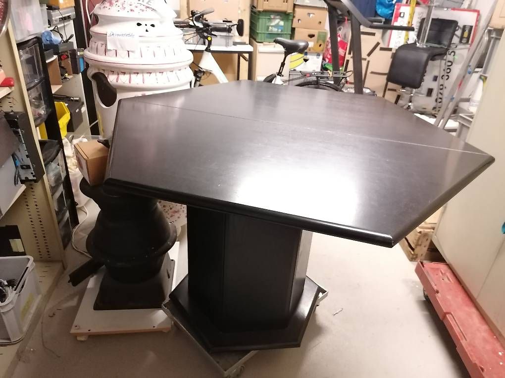 Tavoli: table en bois – Usato da Villars sur glâne venduto da monse02