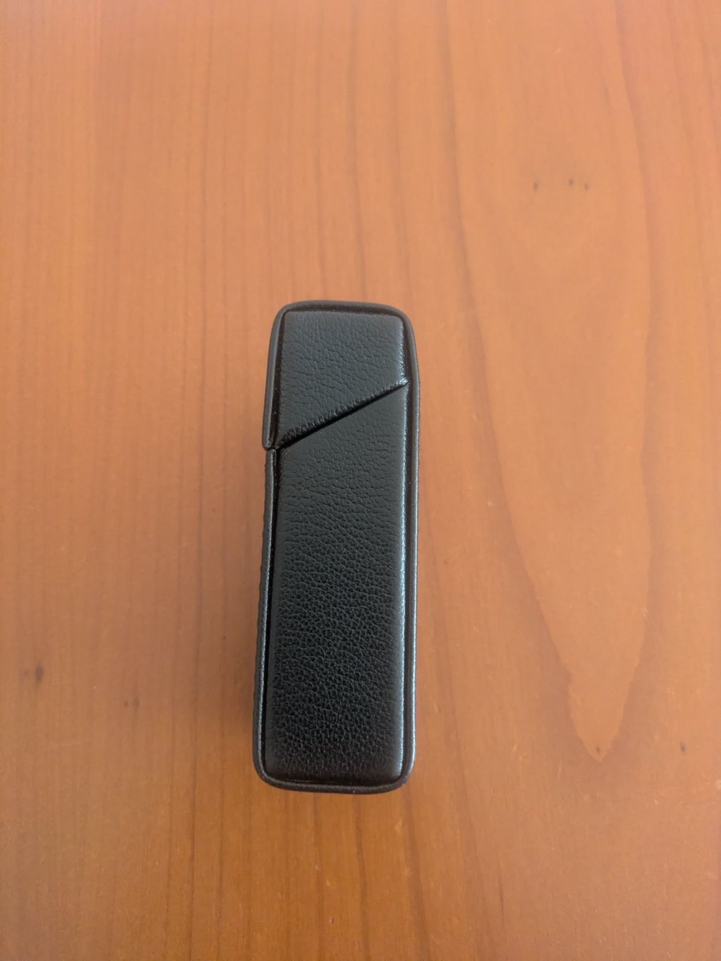 Altri Prodotti per fumatori: Orgvsm Smoking Cover Leather Version – Usato da Losone venduto da AlpineLayer 1