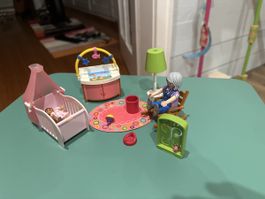 Playmobil Puppen-Zimmer mit Oma, Baby und Zubehör, Top! (59)