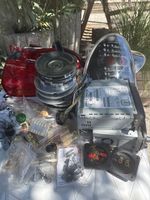 Diverse Auto Ersatzteile: Lampen, Radio, mehr!