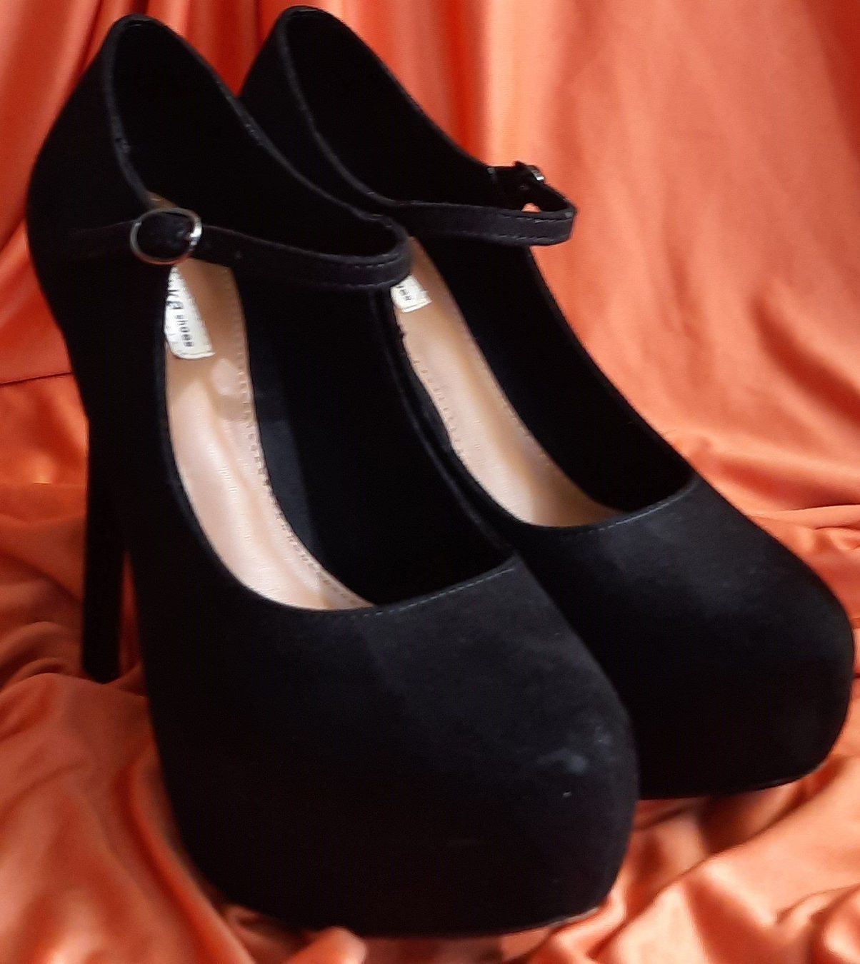 Bershka Scarpe da donna: BERSHKA Damen High Heels Schwarz Gr.36 – Usato da Seuzach venduto da VT-Collections2 4