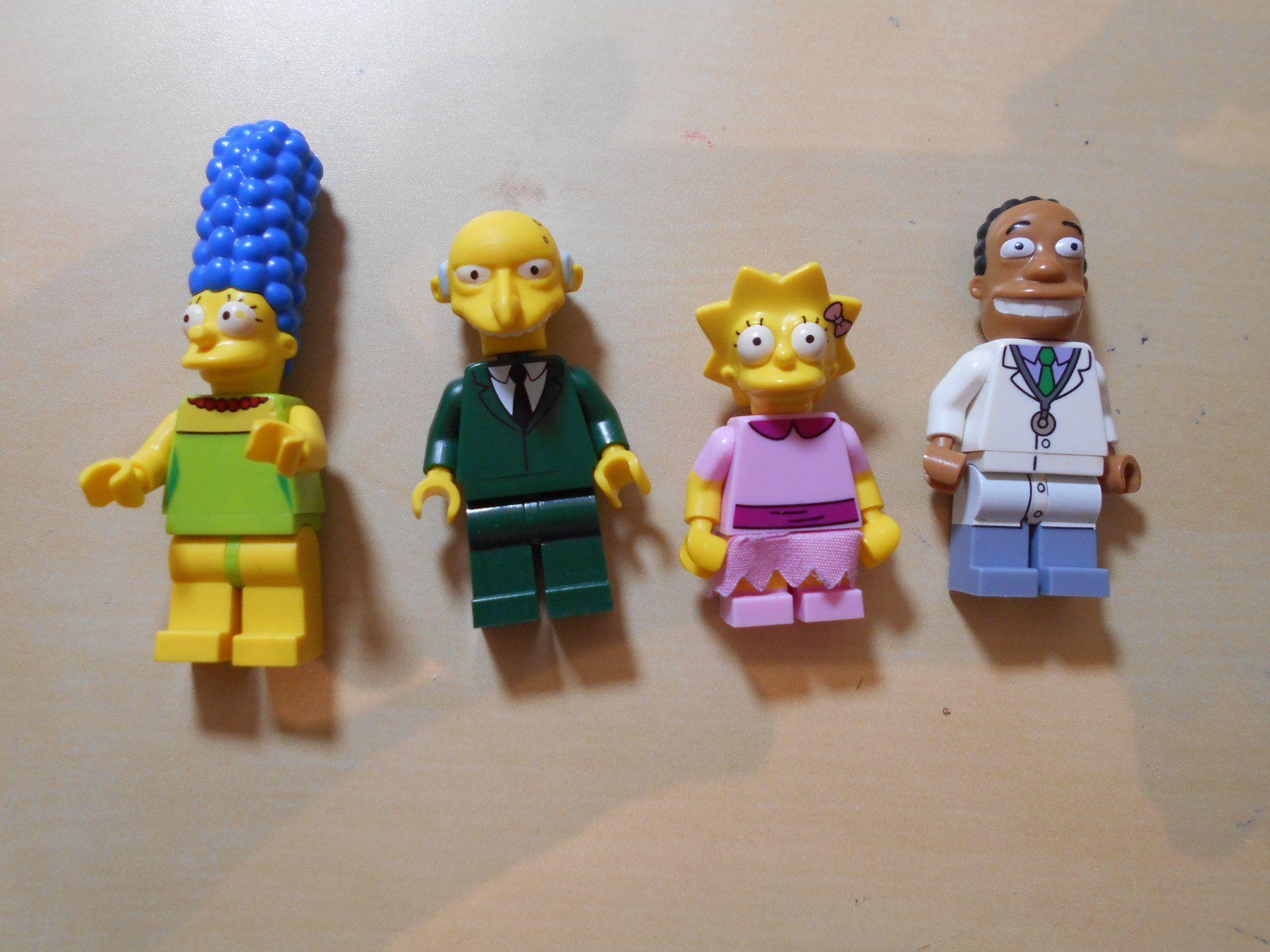 Lego Baukästen: Lego Simpsons Minifiguren ( 944 ) – Gebraucht aus Niederuzwil von hexli_66