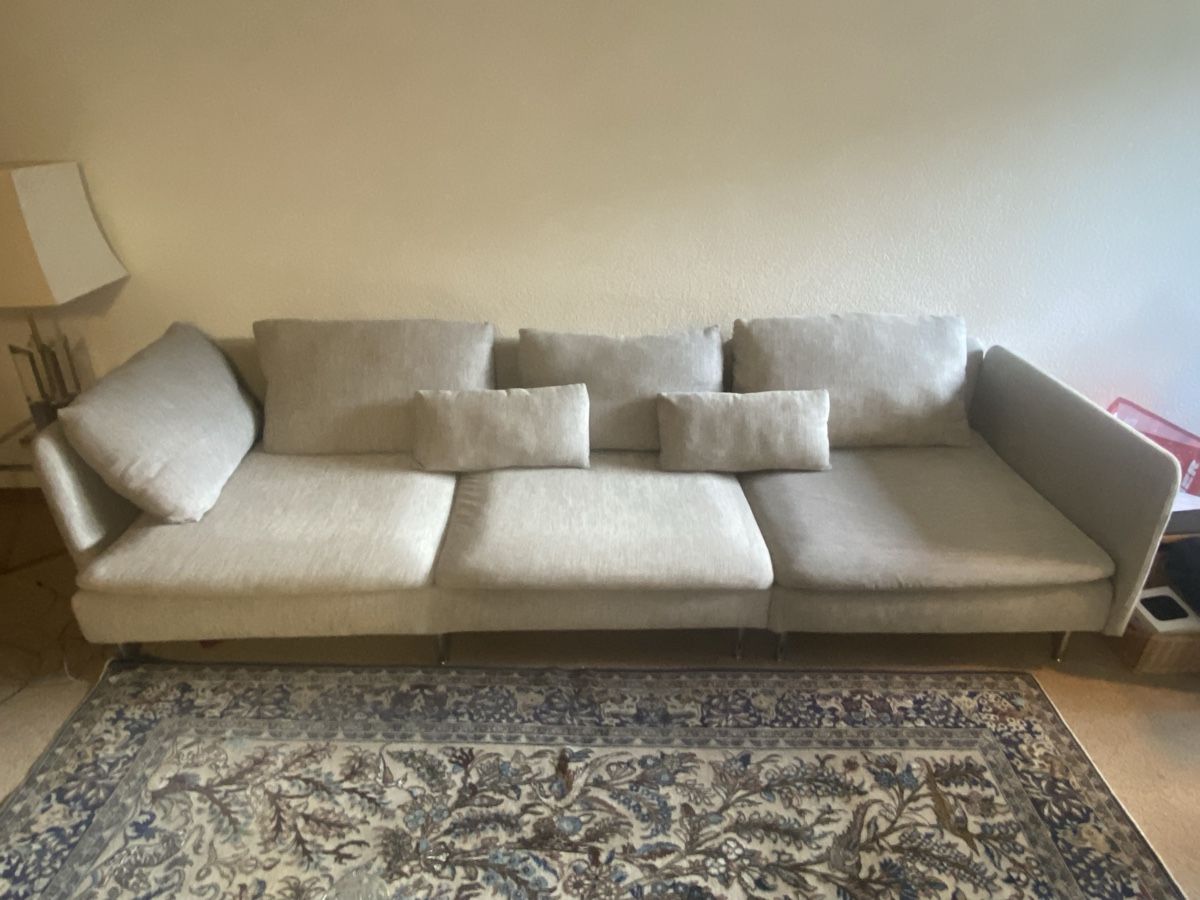 Ikea Divani: Sofa Ikea Soderhamn with Viarp cover  – Usato da Küssnacht am Rigi venduto da FFKA 1