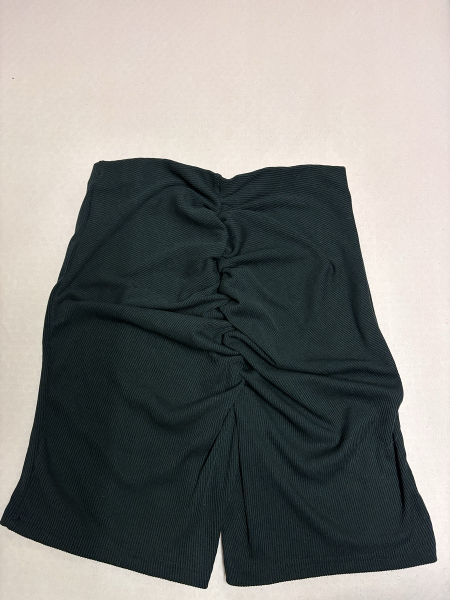 Shein Pantaloni: Damen Shorts,Gr.M;Shein – Usato da Winterthur venduto da Nena222 1