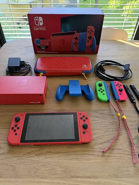 Nintendo Console: Nintendo Switch Mario Red & Blue Edition – Usato da Binningen venduto da Banju 1