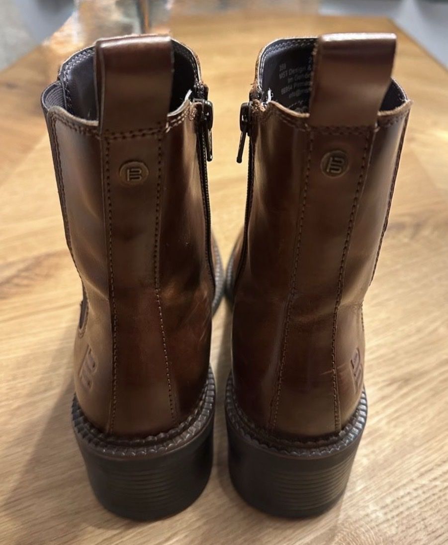 Scarpe da donna: Damen Stiefeletten cognac Grösse 40 – Usato da Winterthur venduto da Fiore0011 2