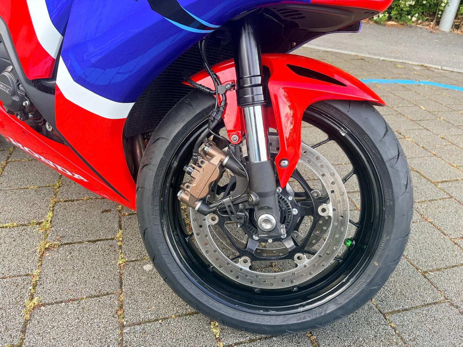 Honda Strada: Honda CBR1000RR 2014 – Usato da Begnins venduto da Outlander_Moto 8