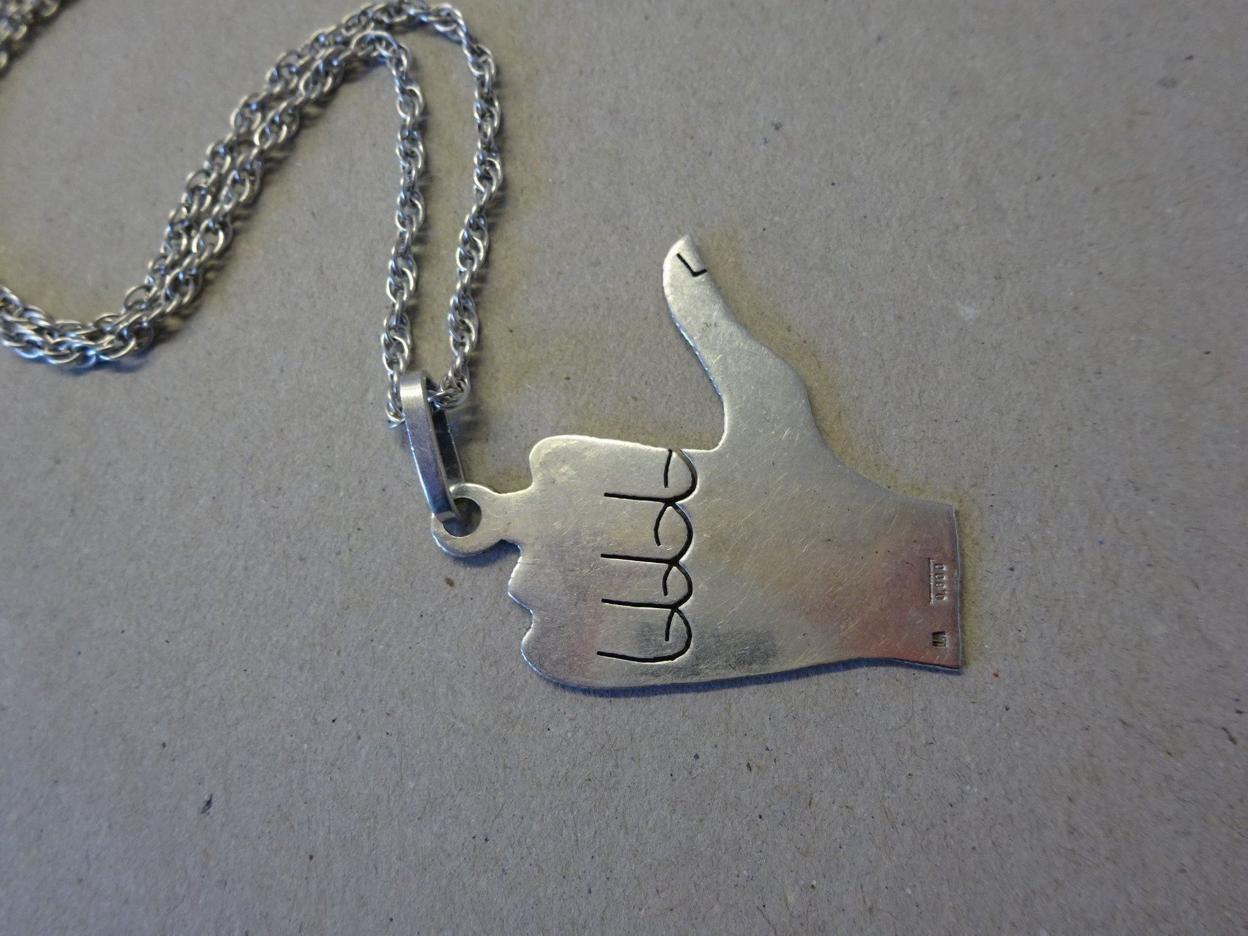 Anhänger: Facebook Halskette "LIKE" – Gebraucht aus Esslingen von eintagammeer 3