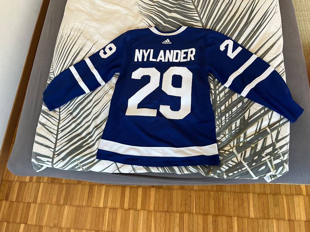Canottiere & Pantaloni: Original NHL Trikot Toronto Maple Leaves – Usato da Zürich venduto da tob_y92n 1